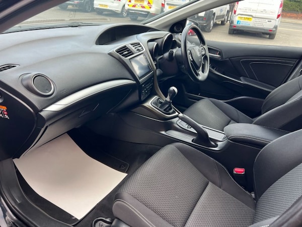Used Honda Civic 2015 for sale - 73989520: Photo 3