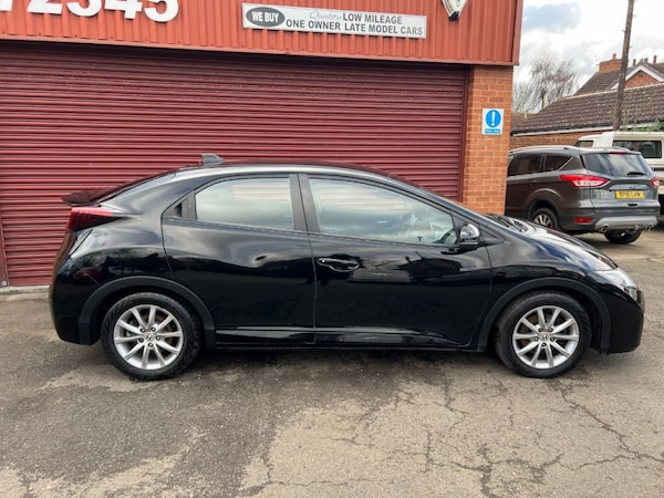 Used Honda Civic 2015 for sale - 73989520: Photo 9