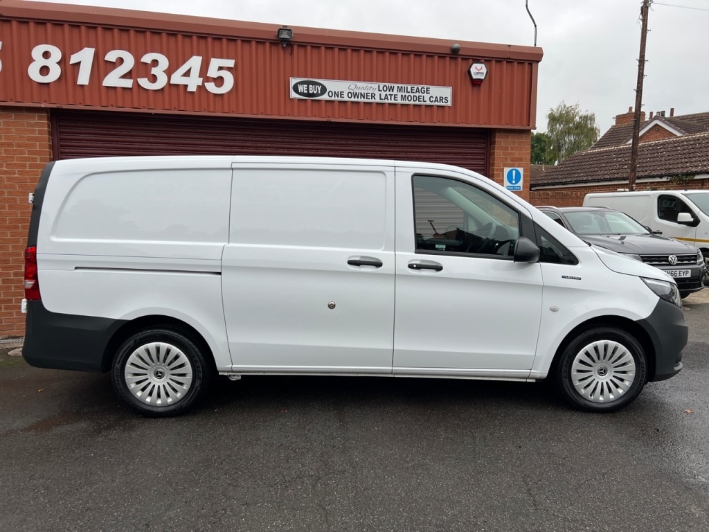 Used Mercedes-Benz Vito 2023 for sale - 76266366: Photo 2