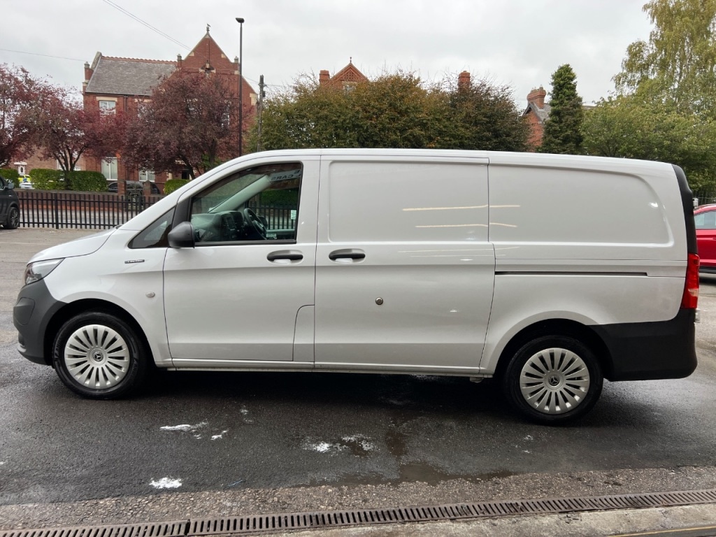 Used Mercedes-Benz Vito 2023 for sale - 76266366: Photo 3
