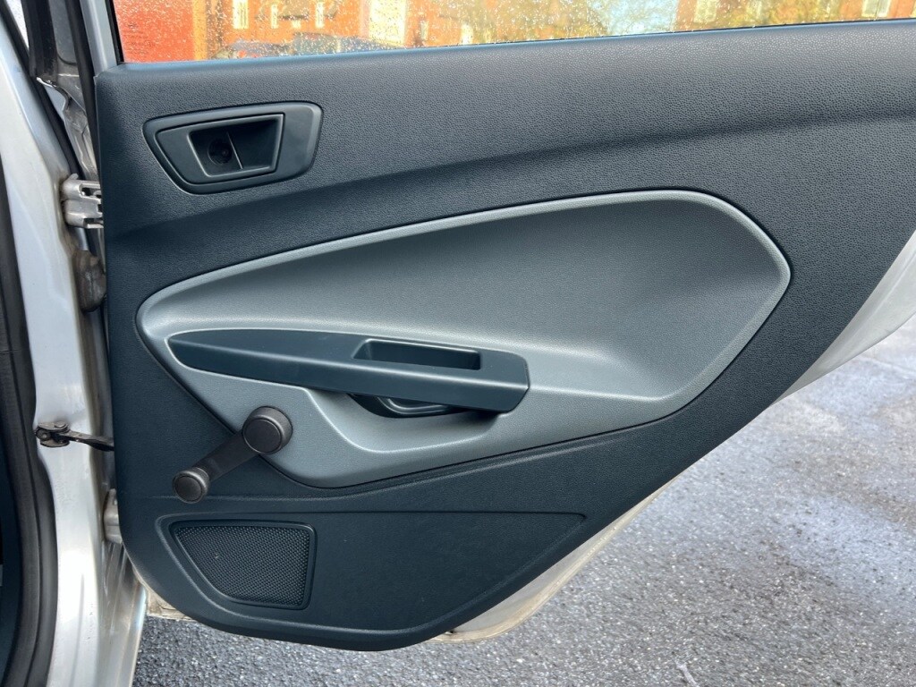 Used Ford Fiesta 2011 for sale - 77341163: Photo 14