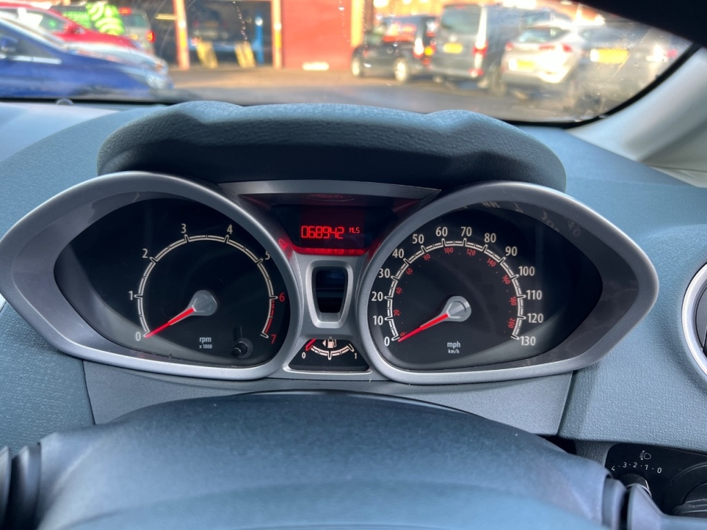 Used Ford Fiesta 2011 for sale - 77341163: Photo 20