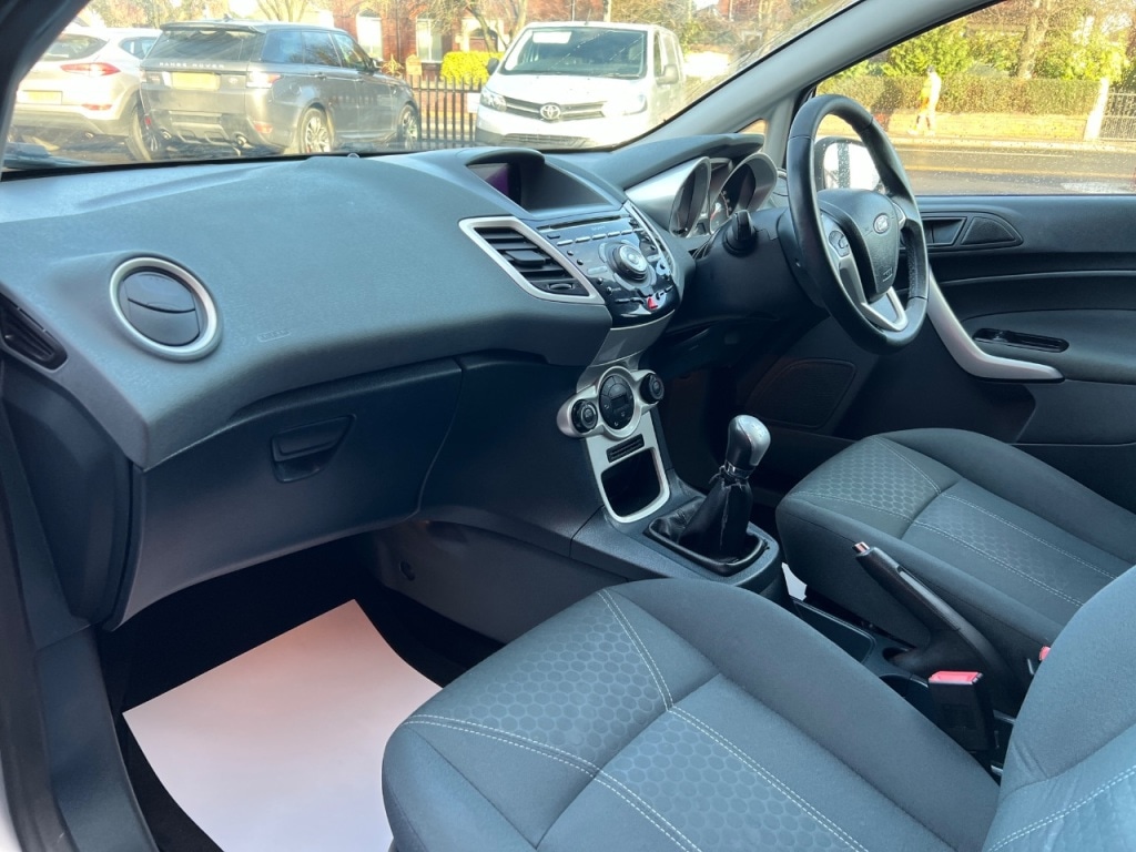 Used Ford Fiesta 2011 for sale - 77341163: Photo 24