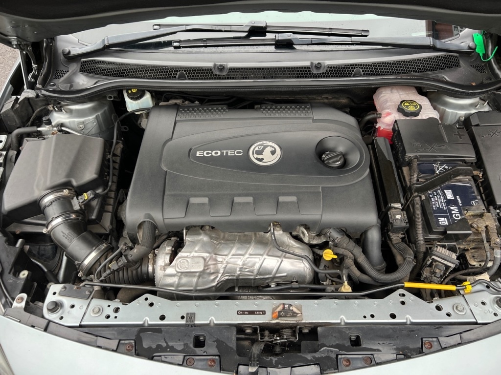 Used Vauxhall Astra 2012 for sale - 77211650: Photo 15