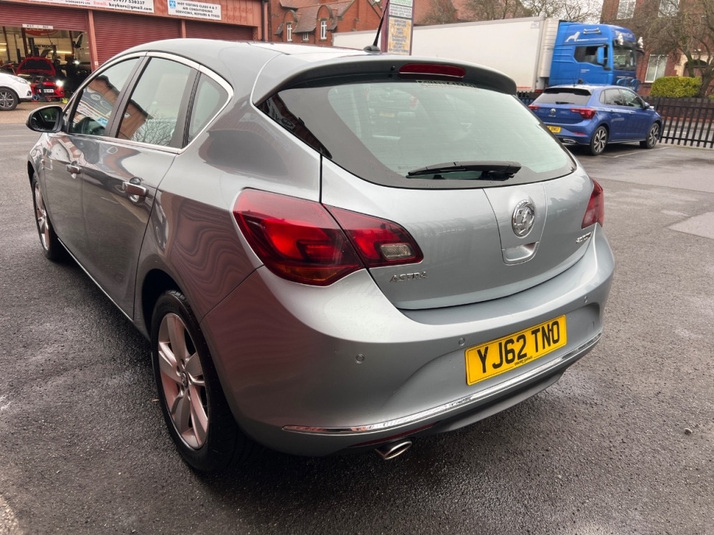 Used Vauxhall Astra 2012 for sale - 77211650: Photo 6