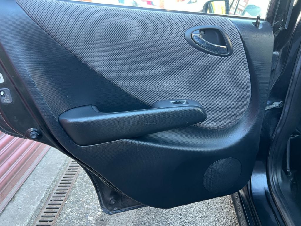 Used Honda Jazz 2007 for sale - 77878762: Photo 12