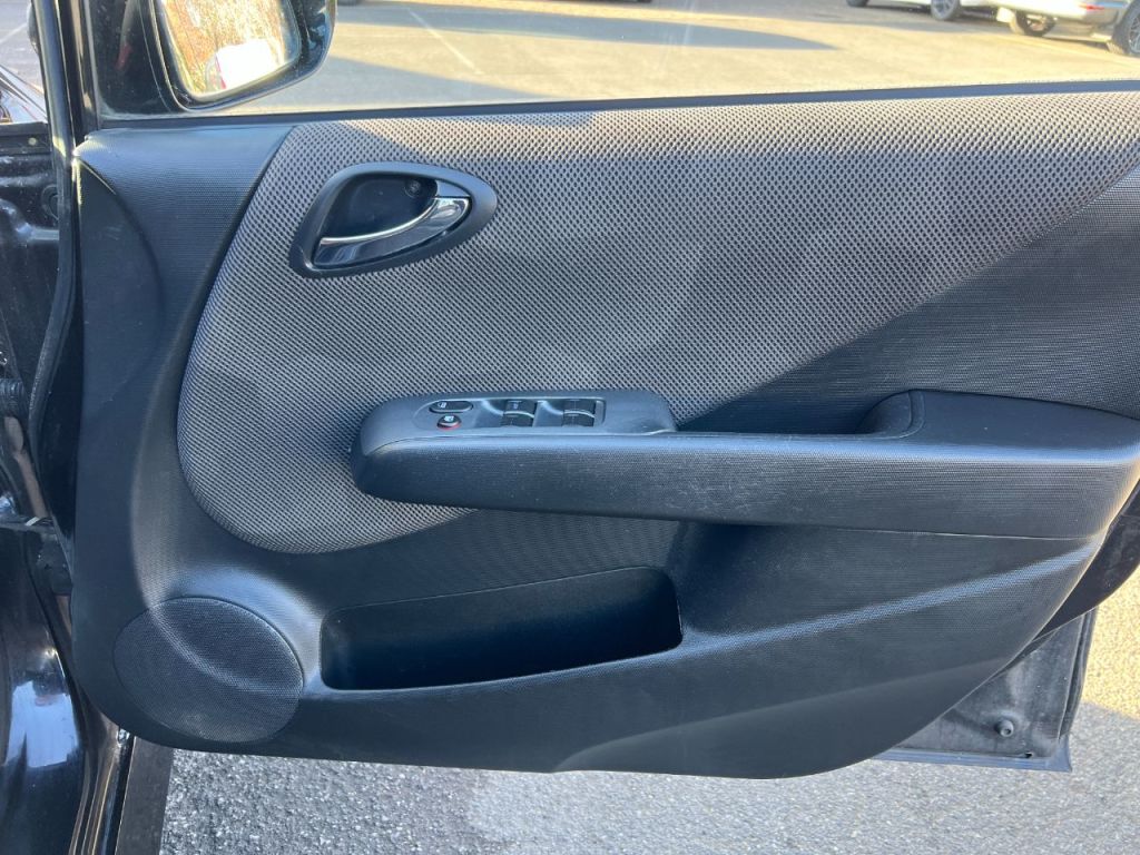 Used Honda Jazz 2007 for sale - 77878762: Photo 17