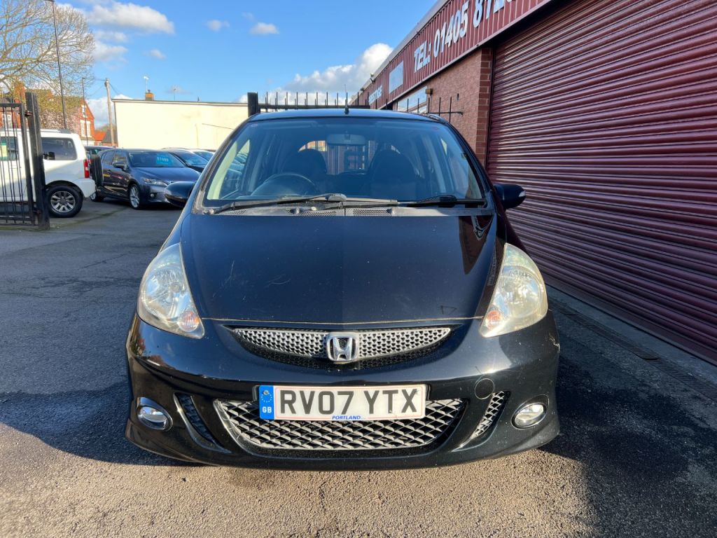 Used Honda Jazz 2007 for sale - 77878762: Photo 2