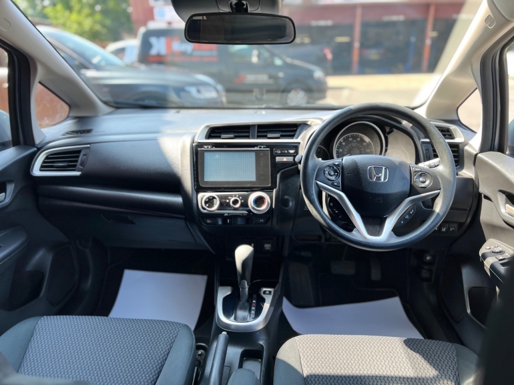Used Honda Jazz 2019 for sale - 76949540: Photo 10