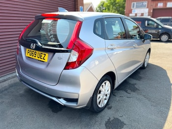 Used Honda Jazz 2019 for sale - 76949540: Photo