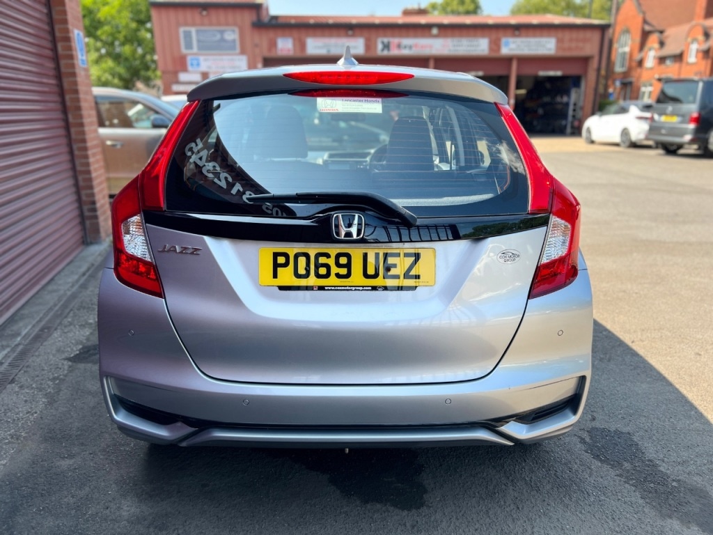 Used Honda Jazz 2019 for sale - 76949540: Photo 6