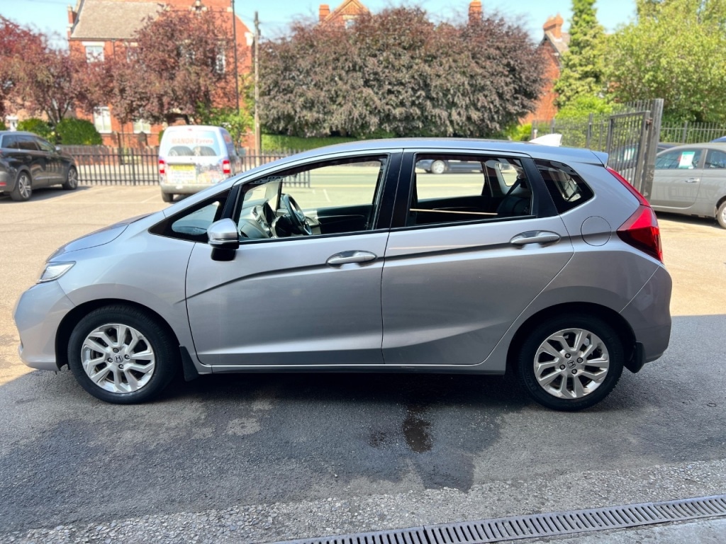 Used Honda Jazz 2019 for sale - 76949540: Photo 8