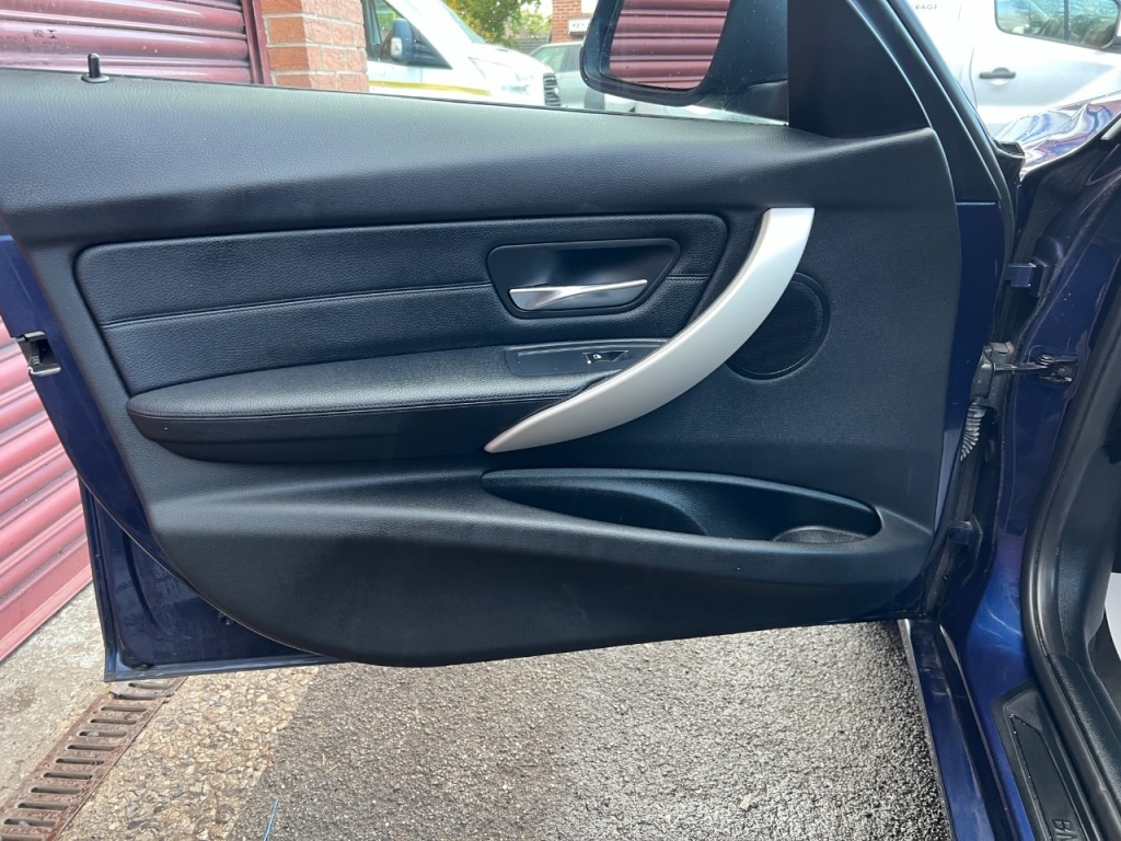 Used BMW 3 Series 2017 for sale - 76395489: Photo 27