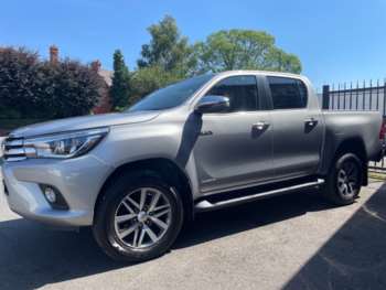 Used Toyota Hilux 2018 for sale - 71687109: Photo