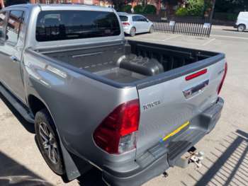 Used Toyota Hilux 2018 for sale - 71687109: Photo