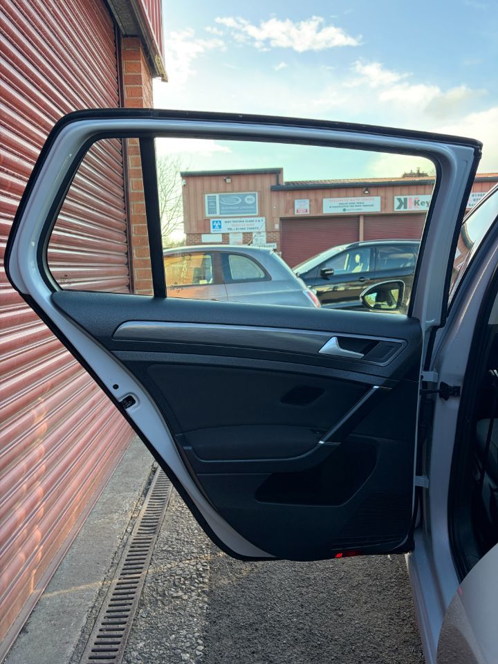 Used Volkswagen Golf 2018 for sale - 78068008: Photo 12