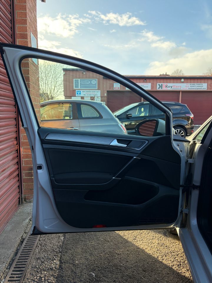 Used Volkswagen Golf 2018 for sale - 78068008: Photo 13