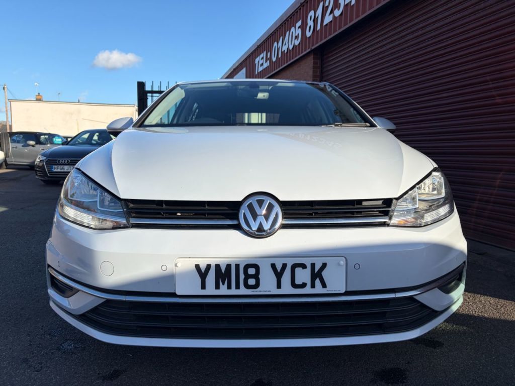 Used Volkswagen Golf 2018 for sale - 78068008: Photo 2