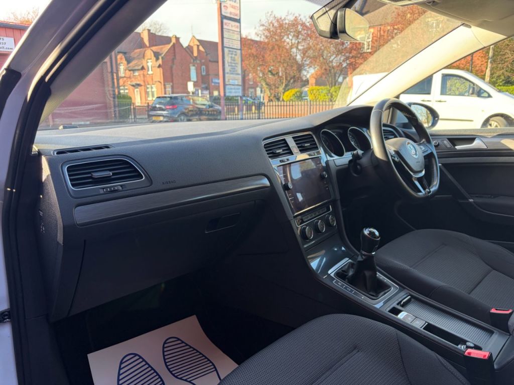 Used Volkswagen Golf 2018 for sale - 78068008: Photo 21