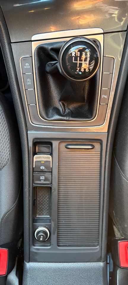 Used Volkswagen Golf 2018 for sale - 78068008: Photo 29