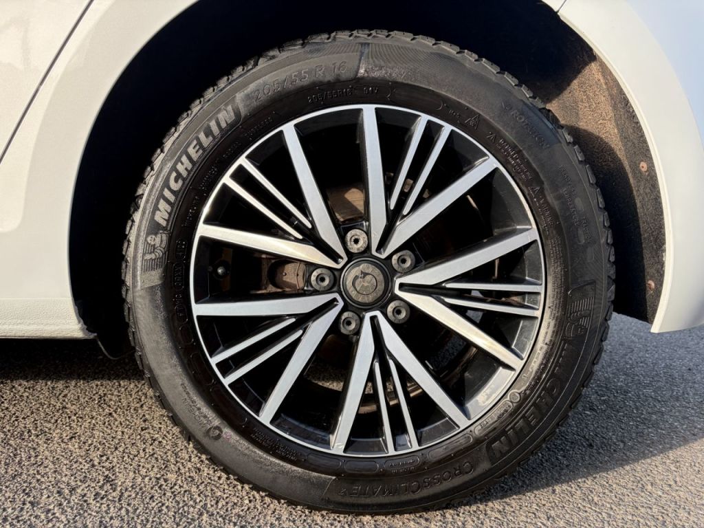 Used Volkswagen Golf 2018 for sale - 78068008: Photo 32