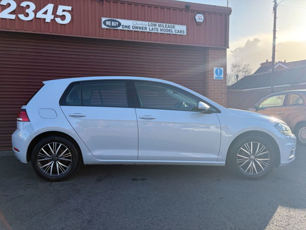 Used Volkswagen Golf 2018 for sale - 78068008: Photo 7