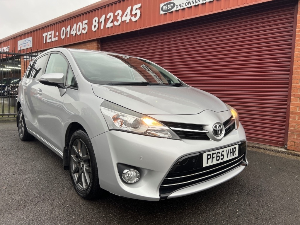 Used Toyota Verso 2015 for sale - 76985486: Photo 1