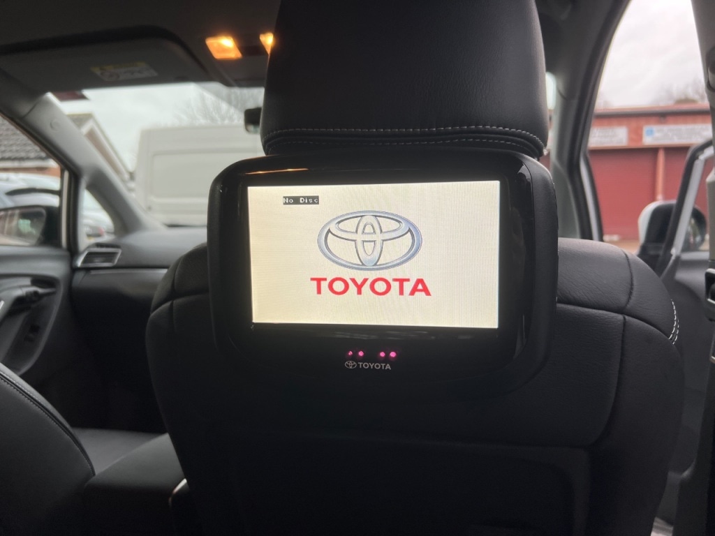 Used Toyota Verso 2015 for sale - 76985486: Photo 10