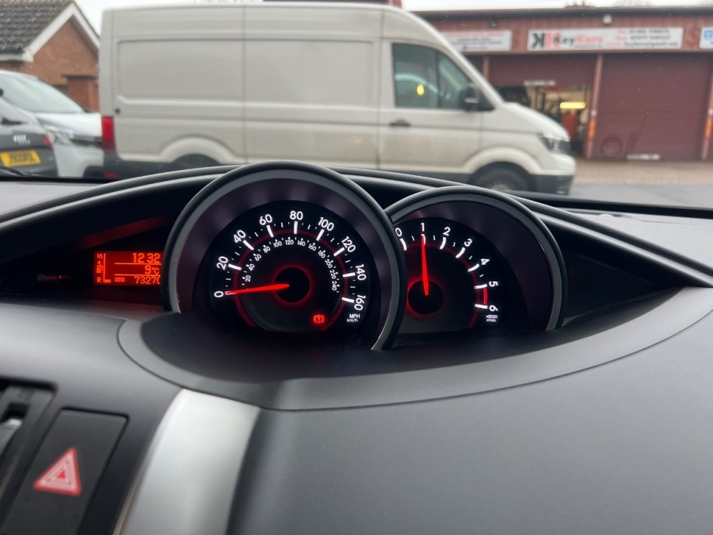 Used Toyota Verso 2015 for sale - 76985486: Photo 14