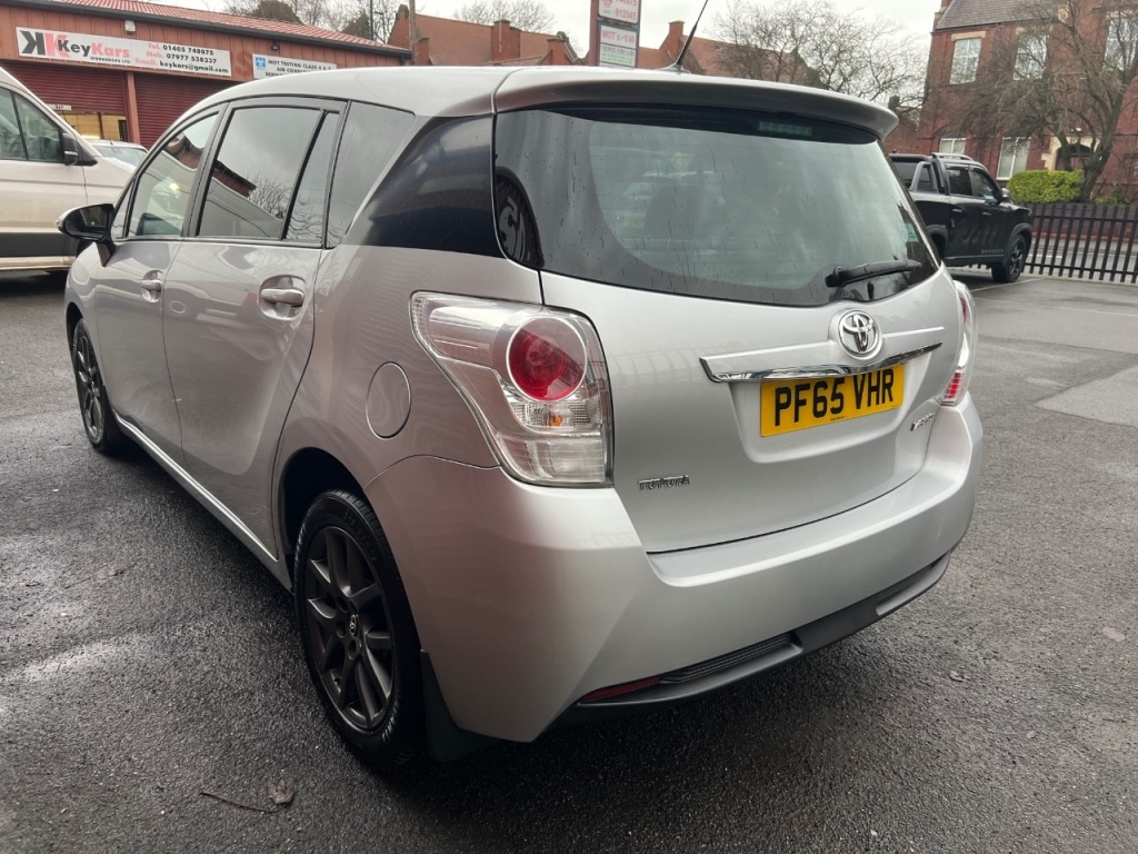 Used Toyota Verso 2015 for sale - 76985486: Photo 7