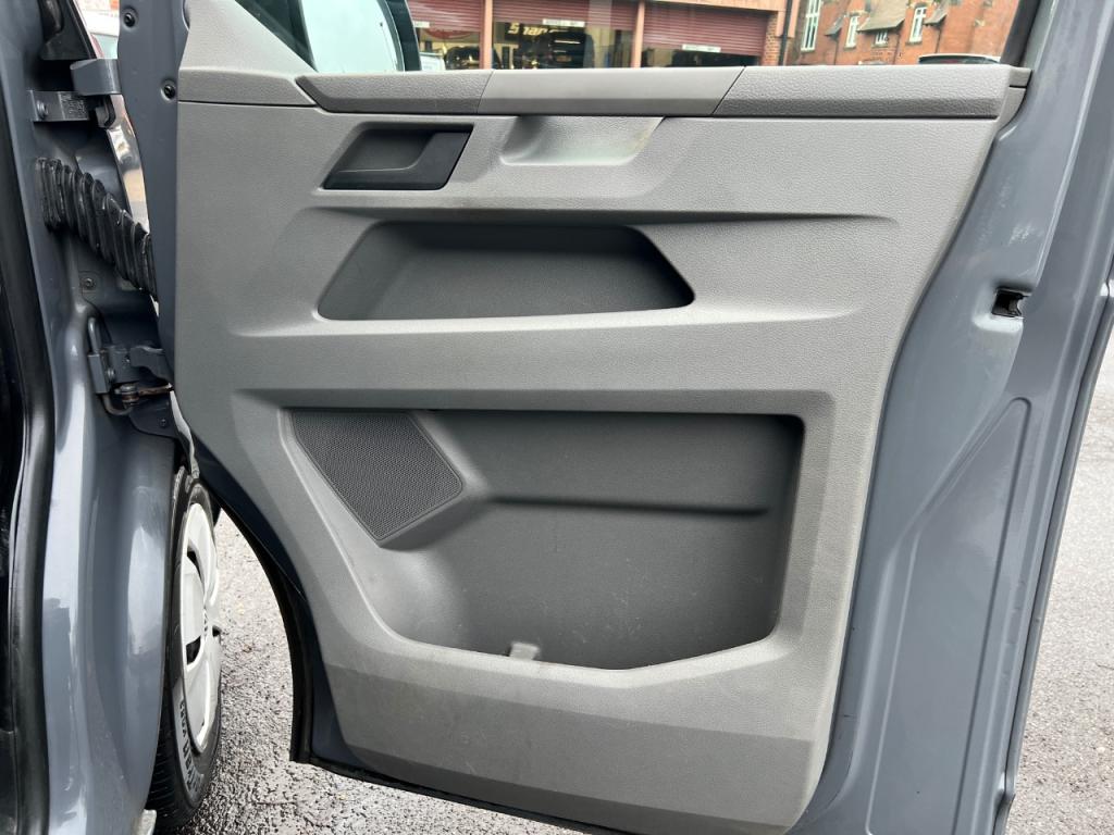 Used Volkswagen Transporter 2022 for sale - 77421360: Photo 9