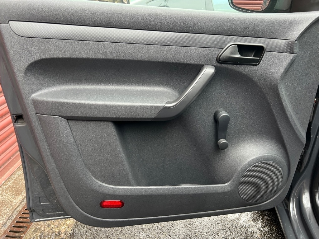 Used Volkswagen Caddy Maxi 2013 for sale - 77506518: Photo 24