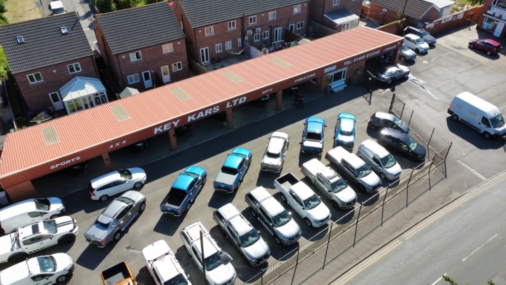 Used Suzuki Jimny 2017 for sale - 77019117: Photo 2