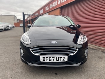 Used Ford Fiesta 2017 for sale - 75604289: Photo