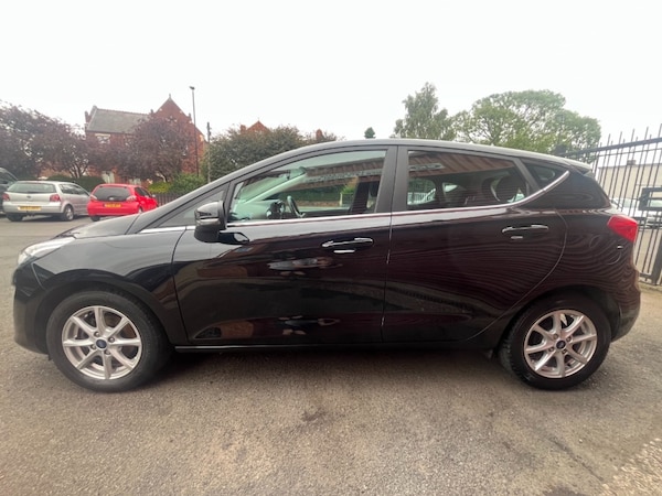 Used Ford Fiesta 2017 for sale - 75604289: Photo 7