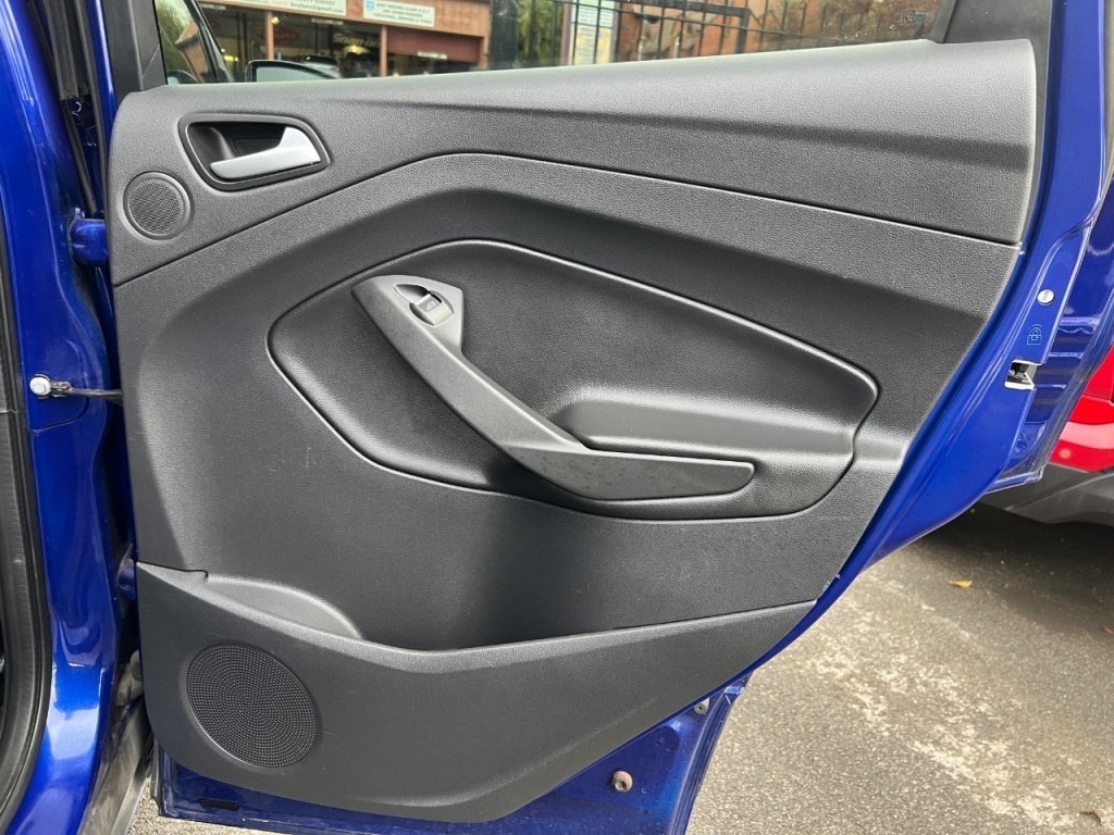 Used Ford Kuga 2015 for sale - 76332838: Photo 12