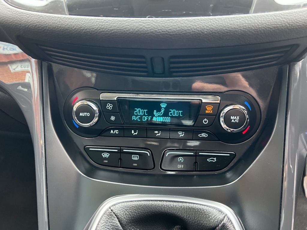 Used Ford Kuga 2015 for sale - 76332838: Photo 7