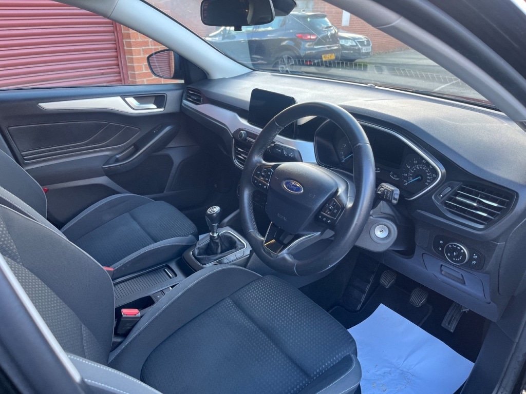 Used Ford Focus 2018 for sale - 76416379: Photo 10