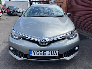 Used Toyota Auris 2015 for sale - 78942774: Photo