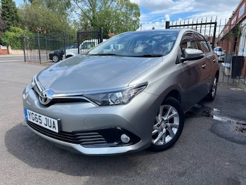 Used Toyota Auris 2015 for sale - 78942774: Photo