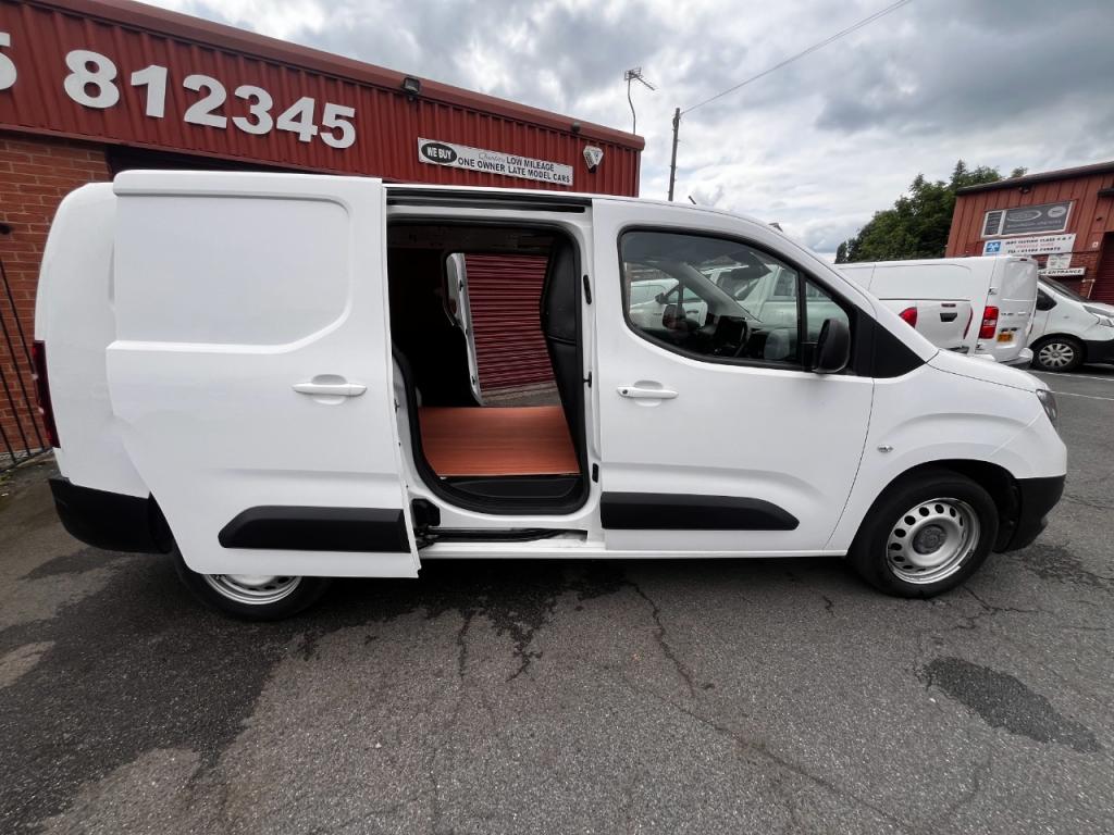 Used Vauxhall Combo 2021 for sale - 76985481: Photo 4