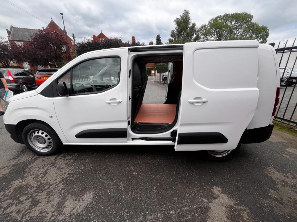 Used Vauxhall Combo 2021 for sale - 76985481: Photo 5