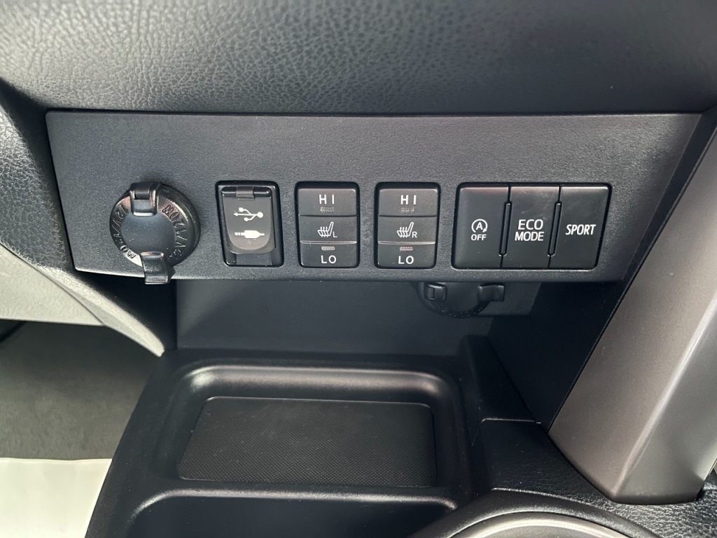 Used Toyota RAV4 2016 for sale - 76469385: Photo 23