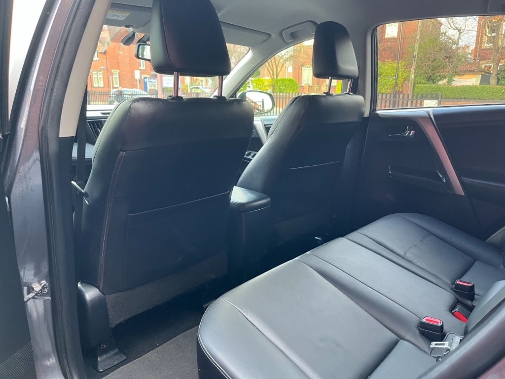 Used Toyota RAV4 2016 for sale - 76469385: Photo 27