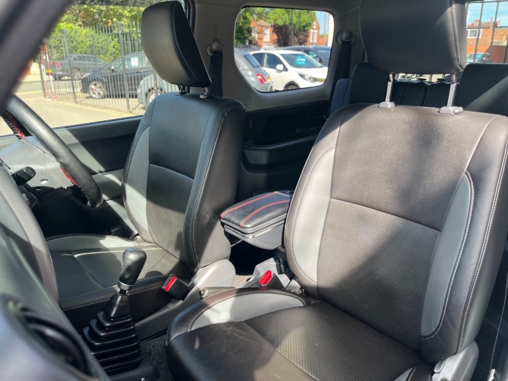 Used Suzuki Jimny 2017 for sale - 76904822: Photo 11