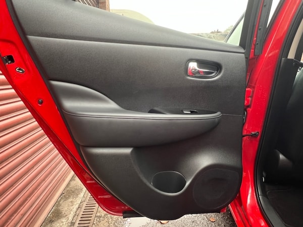 Used Nissan Leaf 2017 for sale - 74378558: Photo 24