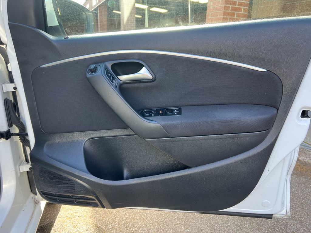 Used Volkswagen Polo 2016 for sale - 78106056: Photo 14