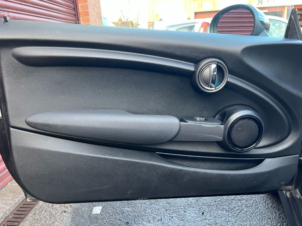 Used MINI Hatch 2017 for sale - 77301538: Photo 18