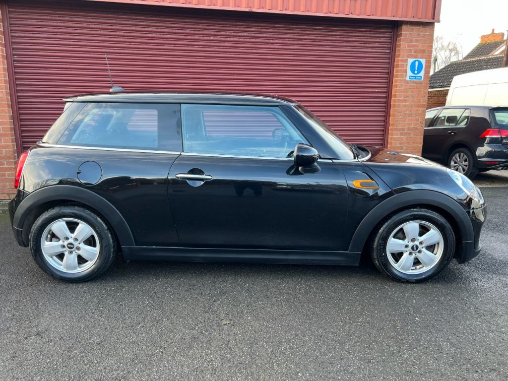 Used MINI Hatch 2017 for sale - 77301538: Photo 8