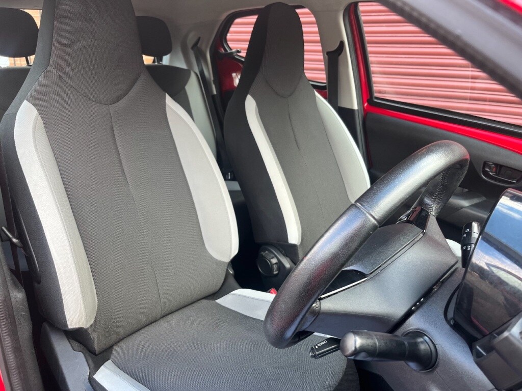 Used Toyota AYGO 2015 for sale - 76375802: Photo 14